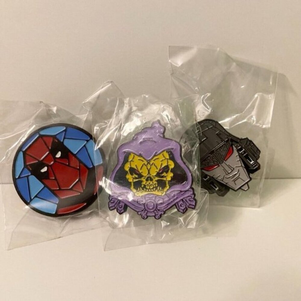 Lot of 3 Enamel Metal Pin Double Rubber Backing  Deadpool Motu Skeletor